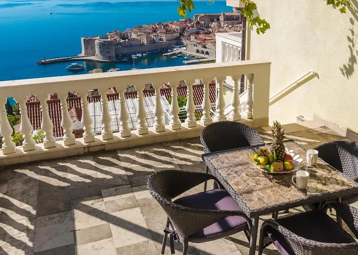 Amazing View Apartments Dijana