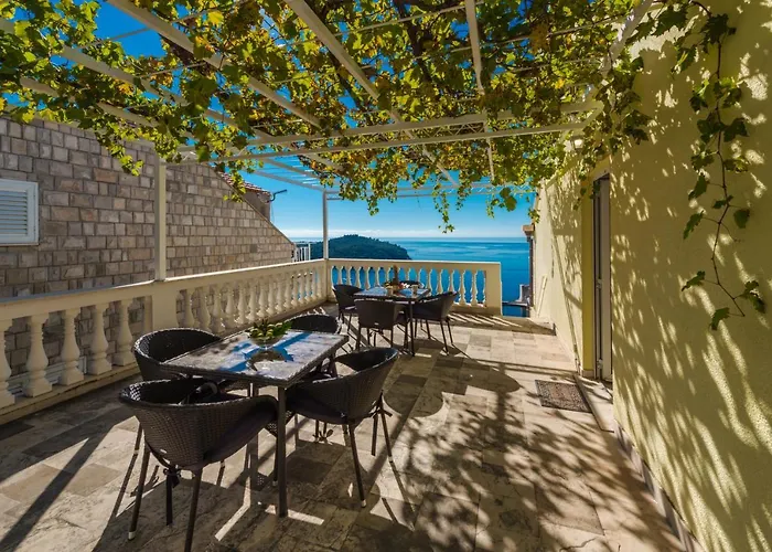Amazing View Apartments Dijana